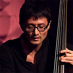 安田幸司(Bass)